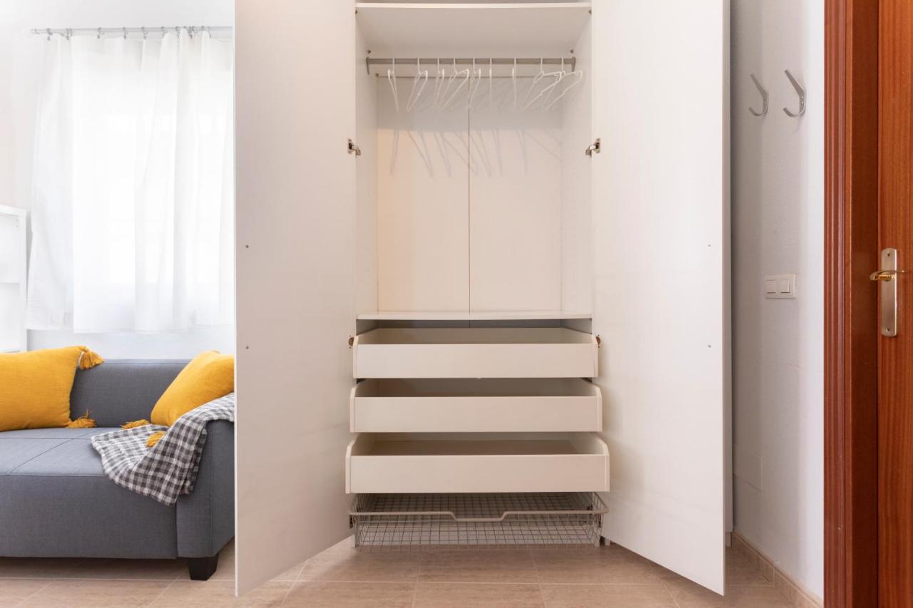 -Malagasunapts- Bright City Centre Studio Kültér fotó